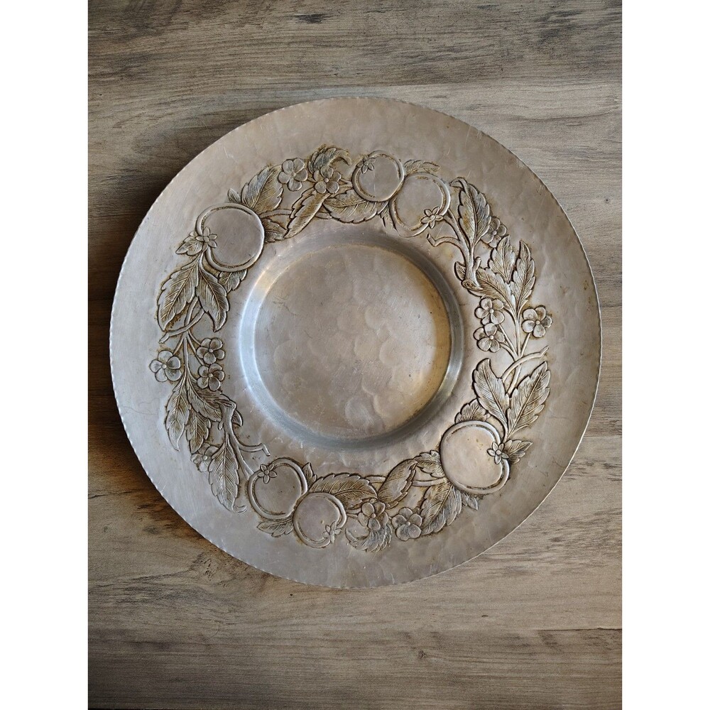 Vtg Hand Forged Everlast Metal Decorative Tray Charger Centerpiece Floral Fruit